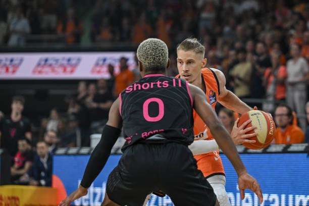 娴熟的技艺 娴熟的技艺