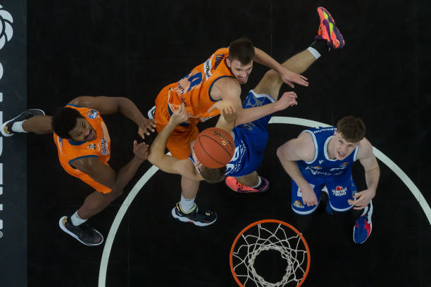 以积极的攻 以积极的攻