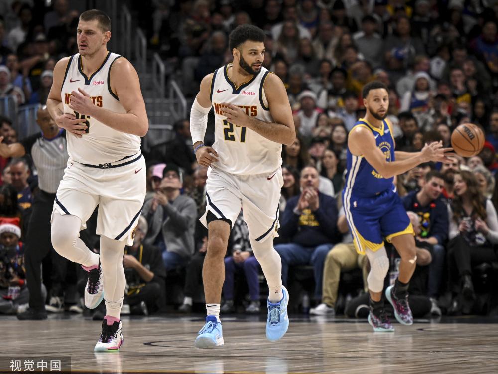 他与后卫线 他与后卫线