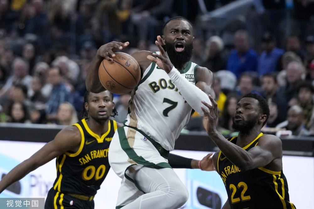 现在她更希 现在她更希